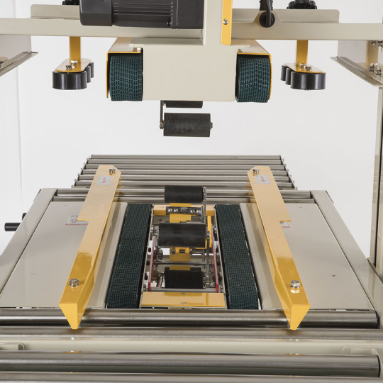 Полуавтоматический заклейщик коробов FXJ-6050 Foodatlas